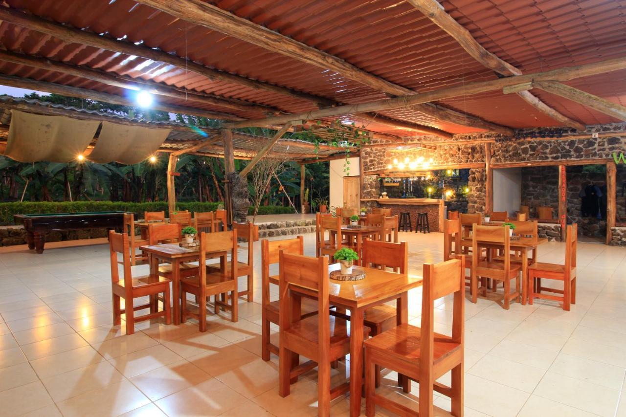 Natura Gardens Galapagos Bellavista  Екстер'єр фото
