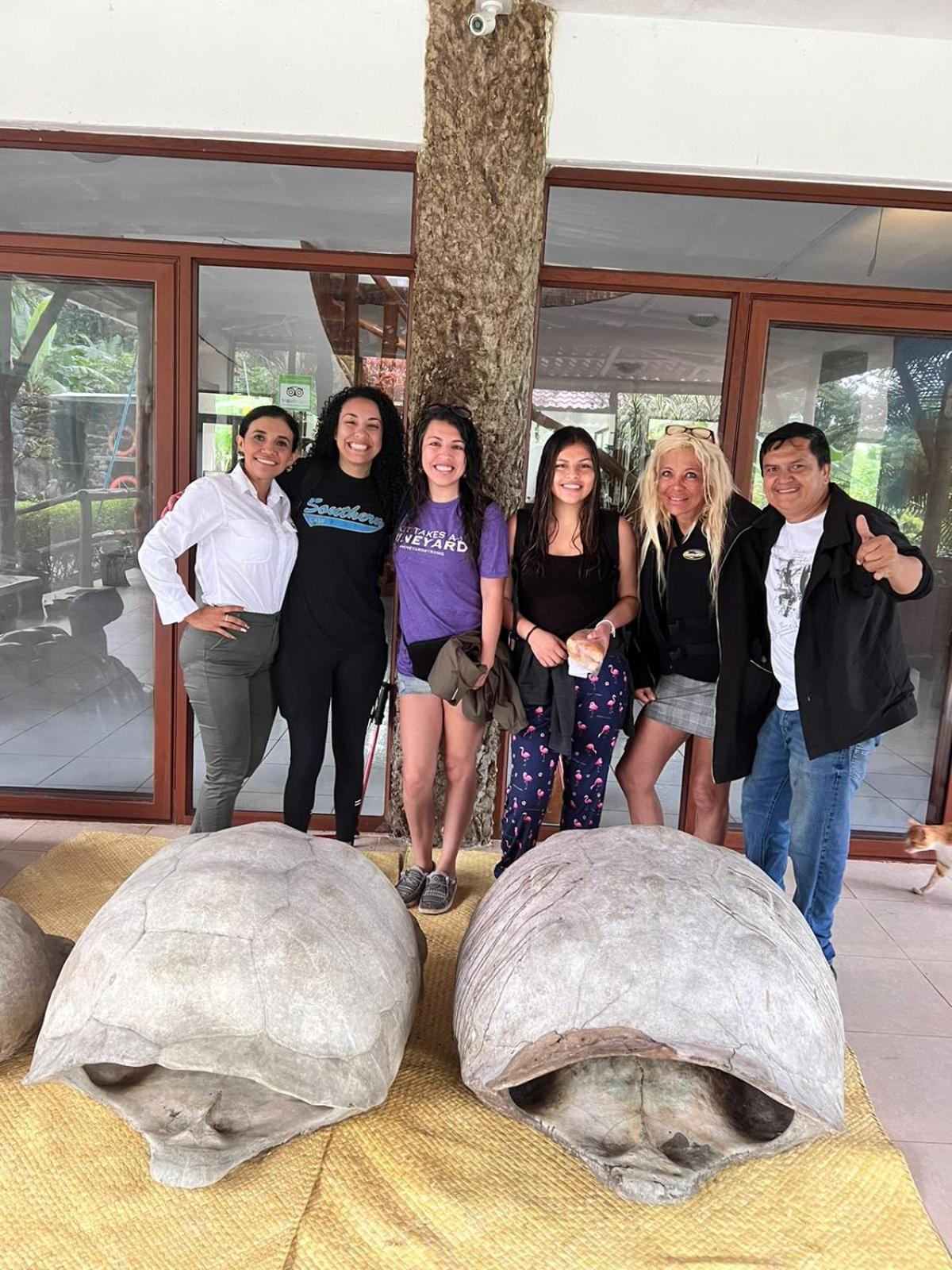 Natura Gardens Galapagos Bellavista  Екстер'єр фото