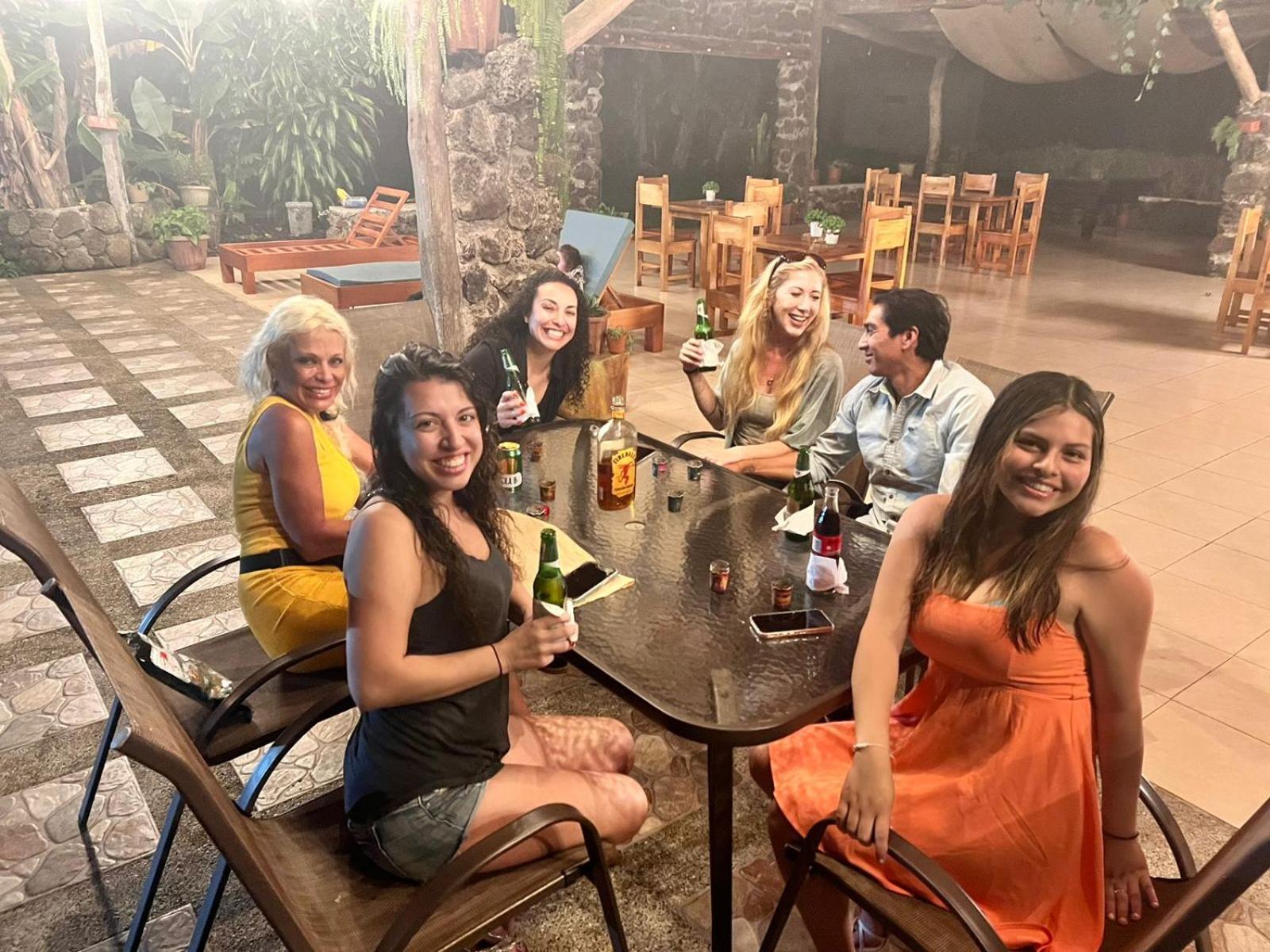 Natura Gardens Galapagos Bellavista  Екстер'єр фото